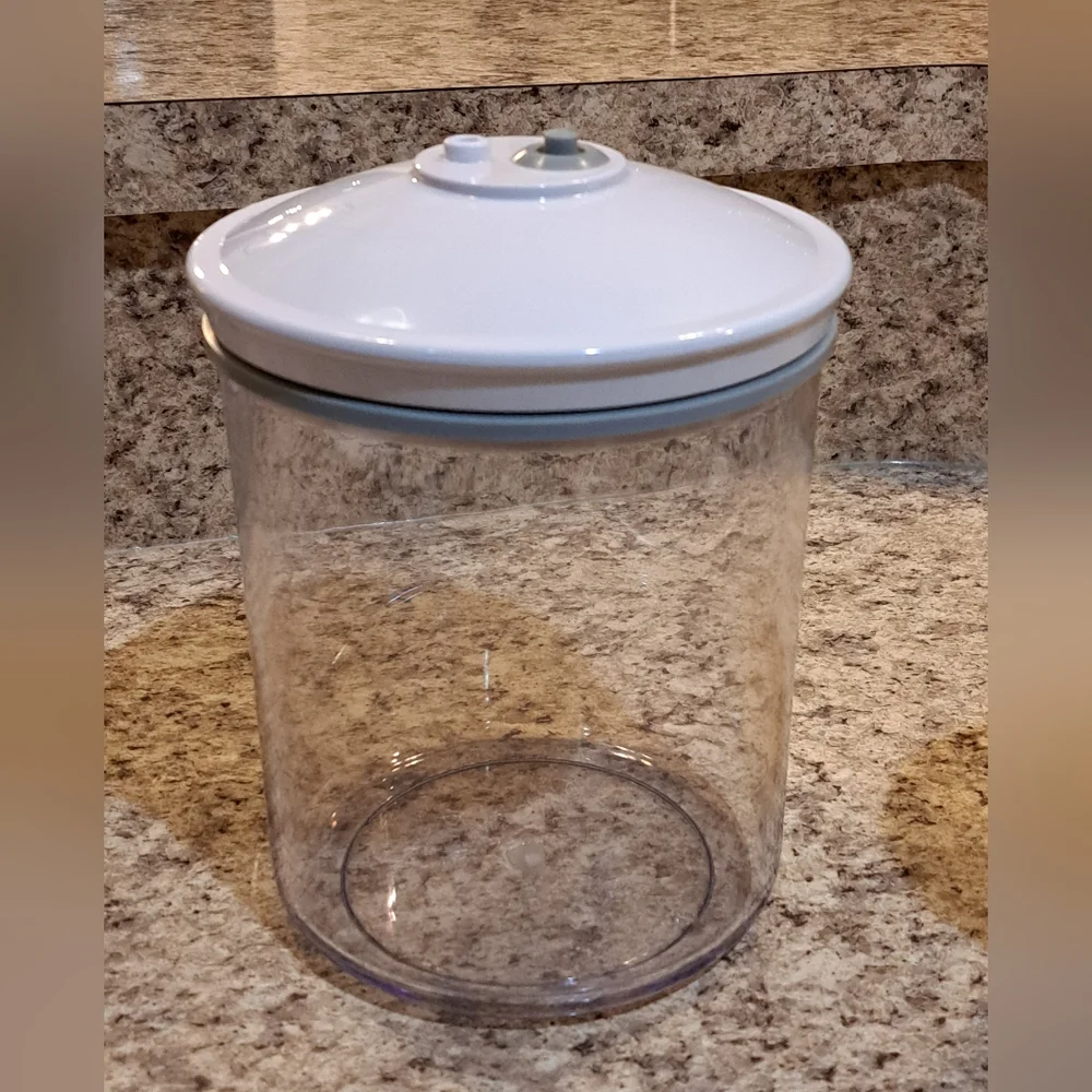 Food Saver Snail Vacuum Canister Set of 3 Clear w/new hose